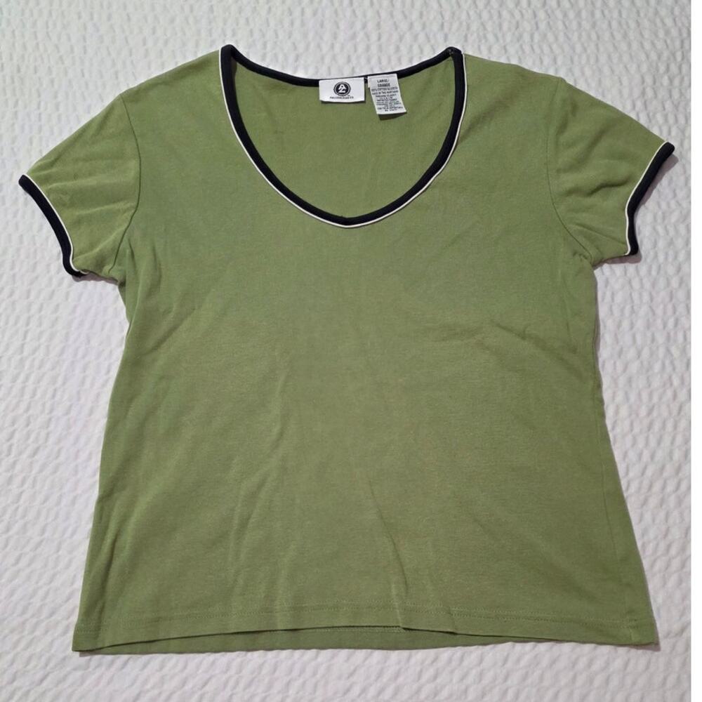 Arizona Jean Co. vintage L olive green women t-shirt tee y2k 90s USA short vneck